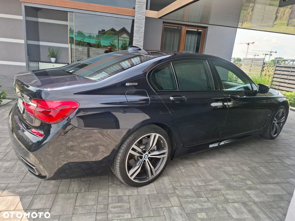 BMW Seria 7 740e iPerformance - 10