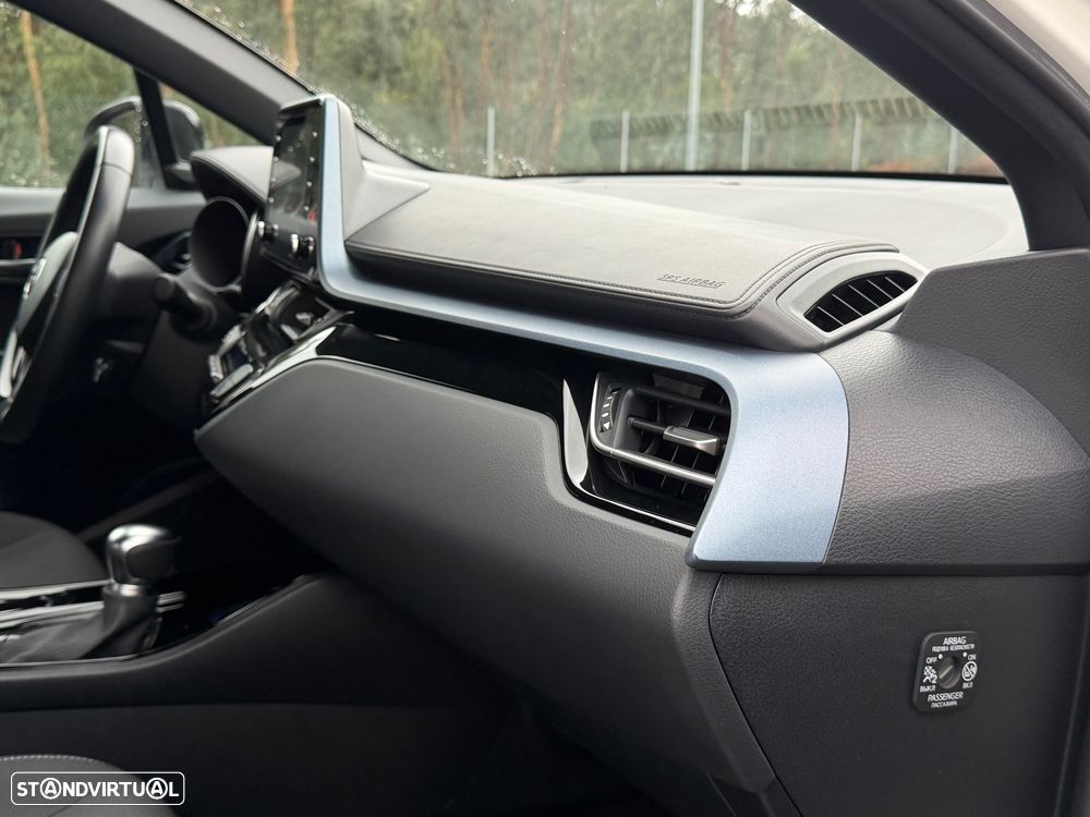 Toyota C-HR 1.8 Hybrid Square Collection - 37