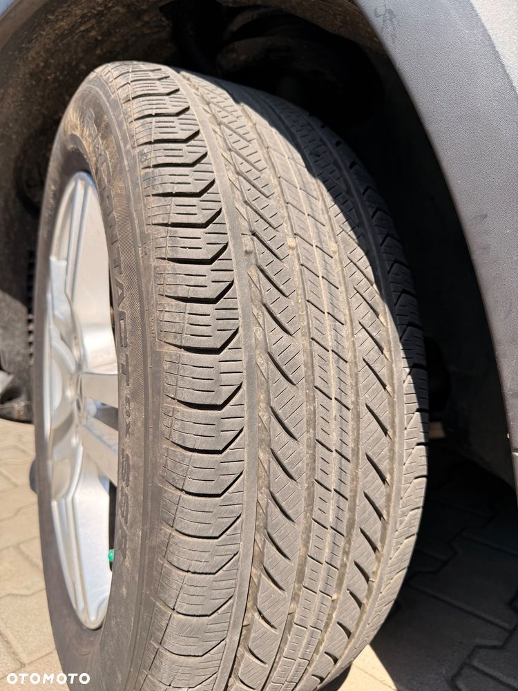 Mercedes-Benz GLB 250 4Matic 8G-DCT - 21