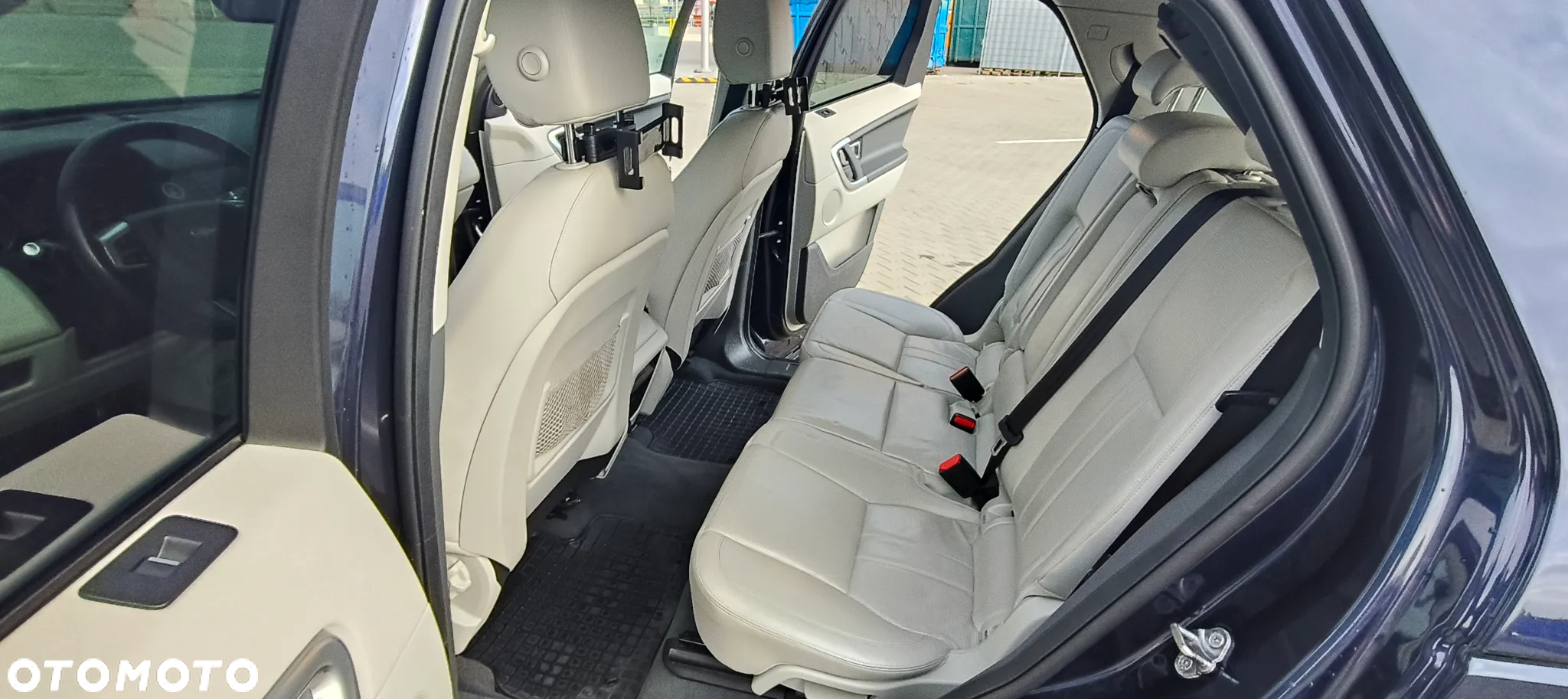Land Rover Discovery Sport 2.0 TD4 SE - 9