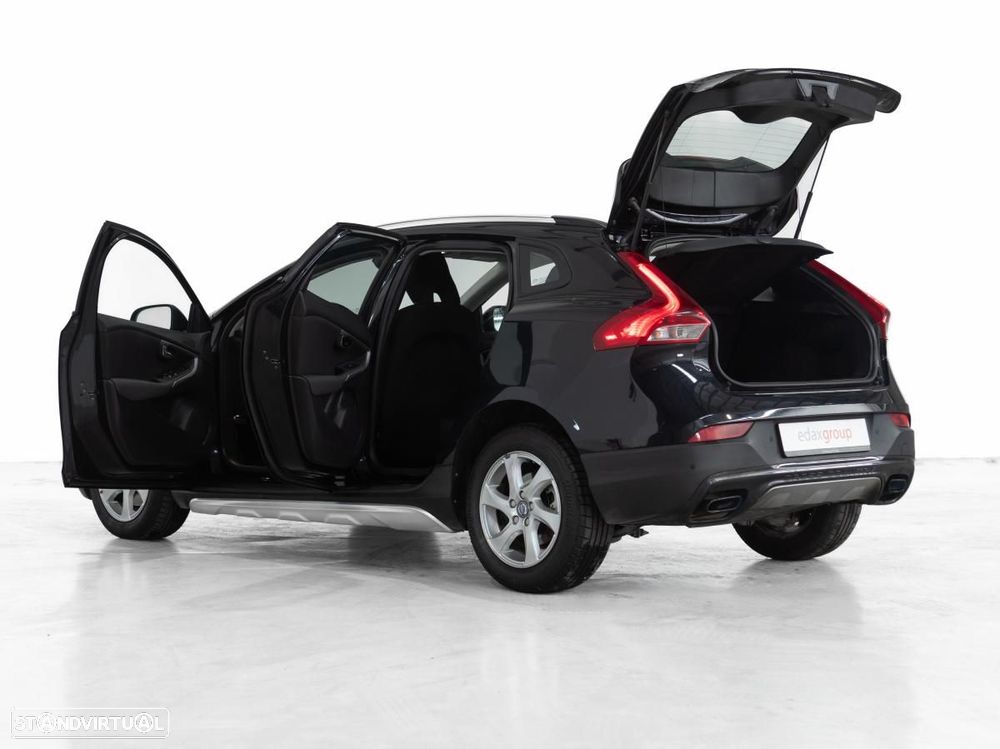 Volvo V40 Cross Country - 5