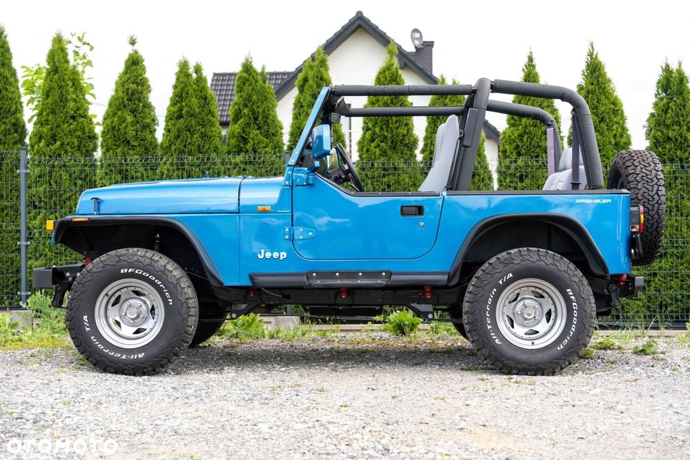 Jeep Wrangler - 9