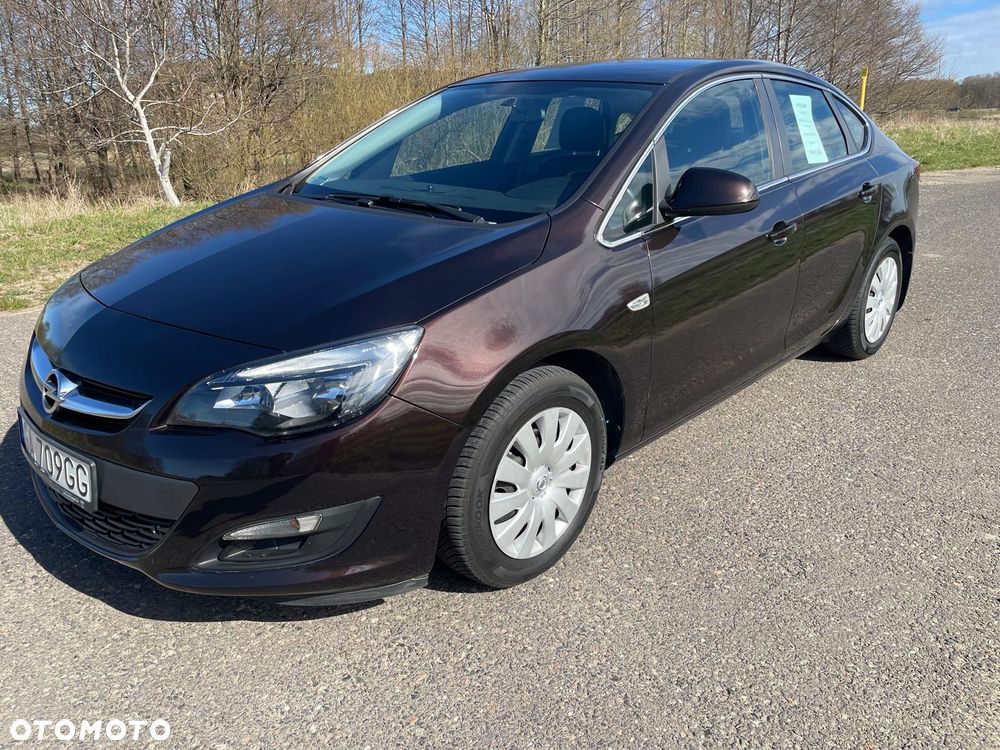 Opel Astra 1.6 Executive - 2