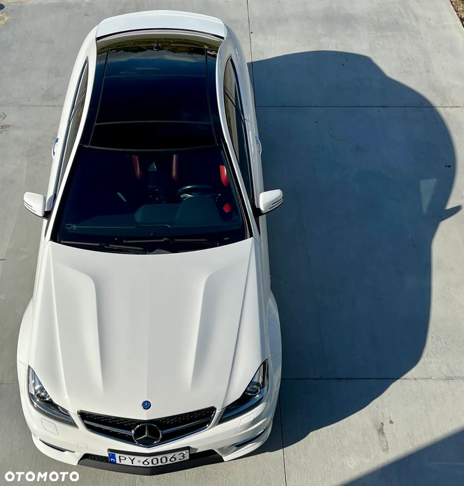 Mercedes-Benz Klasa C 63 AMG Coupe AMG SPEEDSHIFT MCT AMG Performance Package - 2