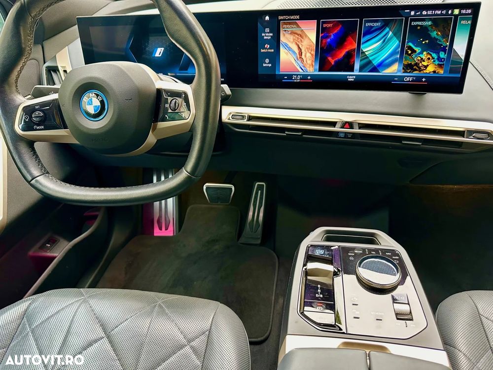 BMW iX xDrive40 - 3