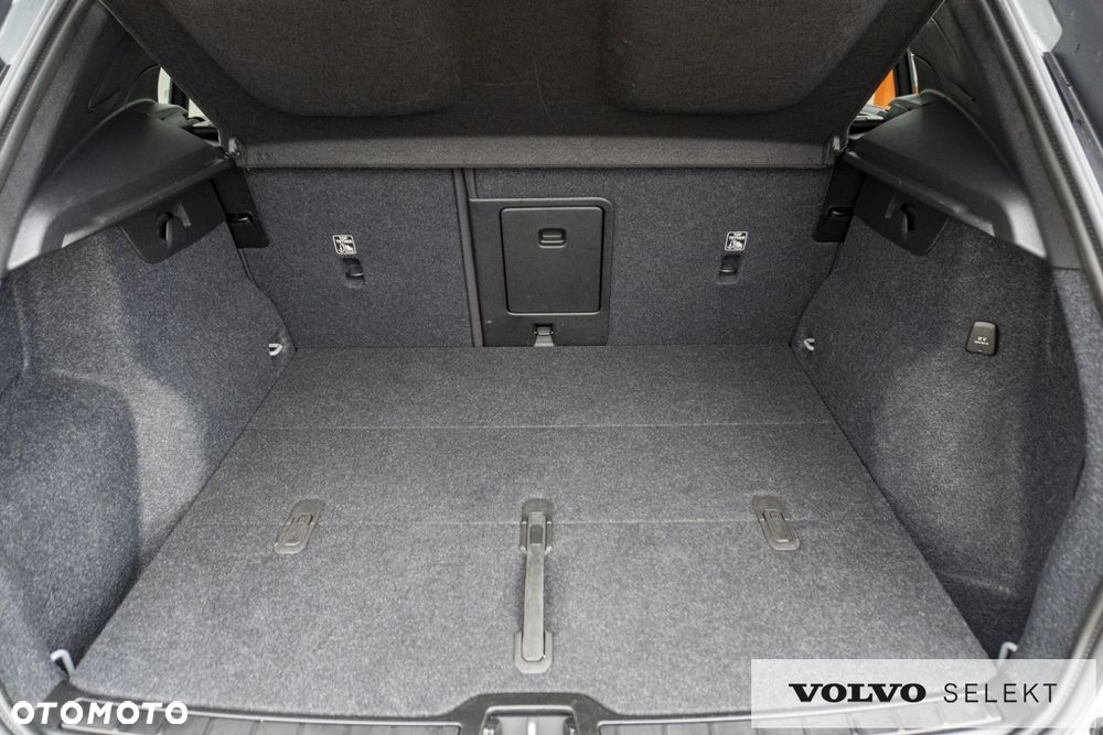 Volvo XC 40 - 21