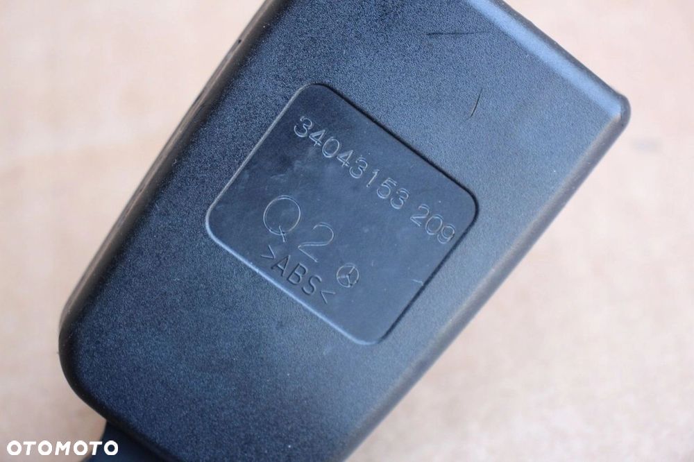Klamra zapinka pasa bezpieczeństwa Mercedes PRAWY TYŁ 2048602669 - 2