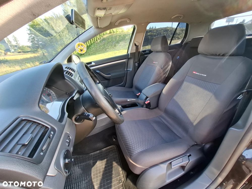 Volkswagen Golf 1.6 Comfortline - 12