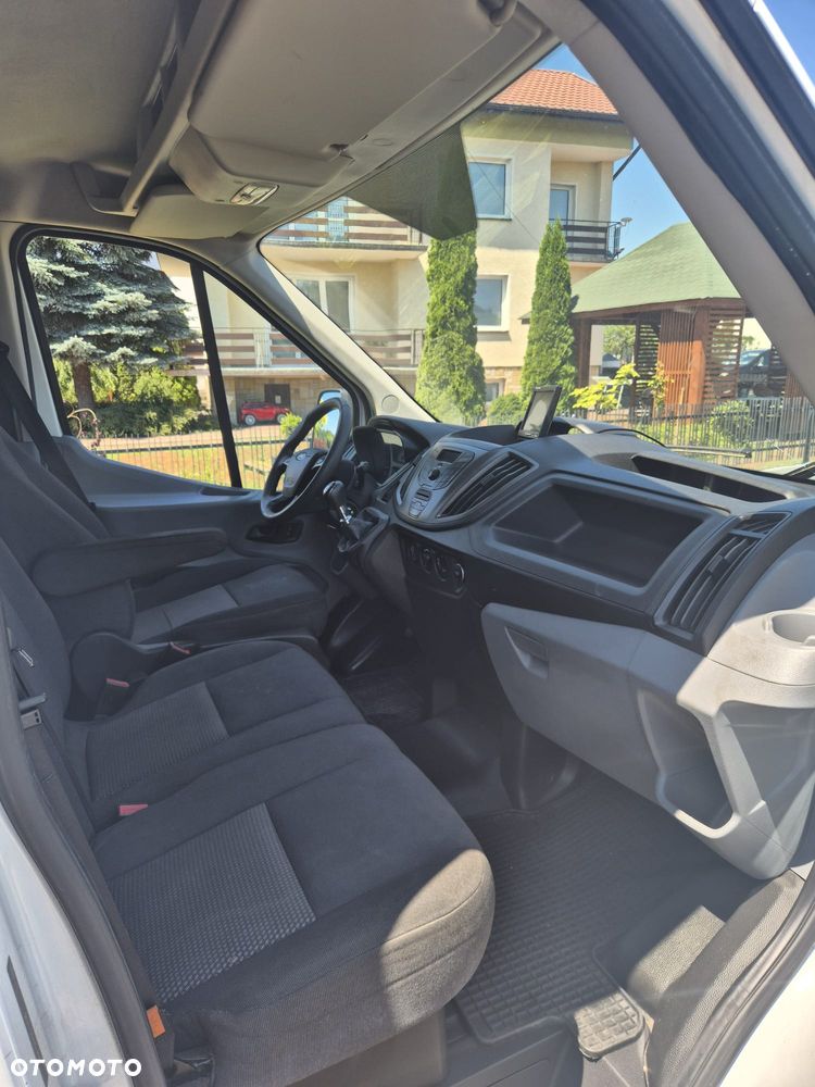 Ford Transit - 10