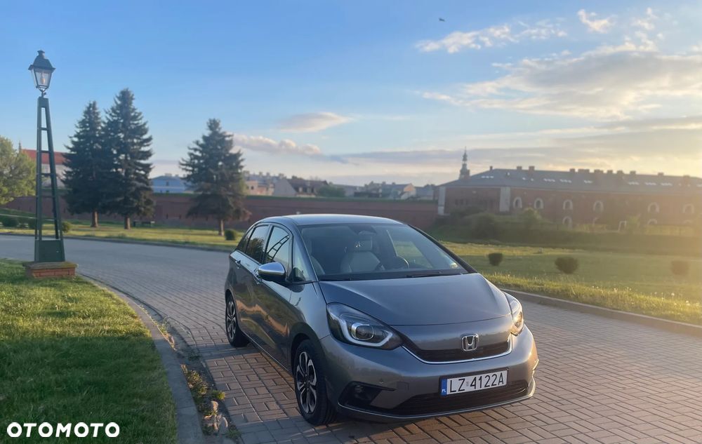 Honda Jazz 1.5 i-MMD Executive Crosstar - 4