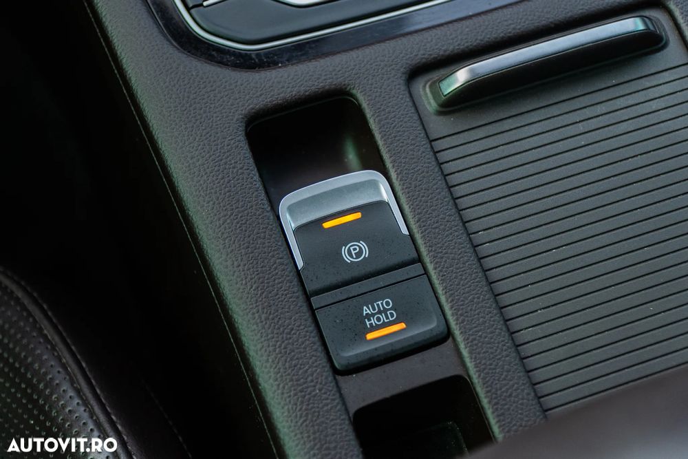 Volkswagen Passat - 19