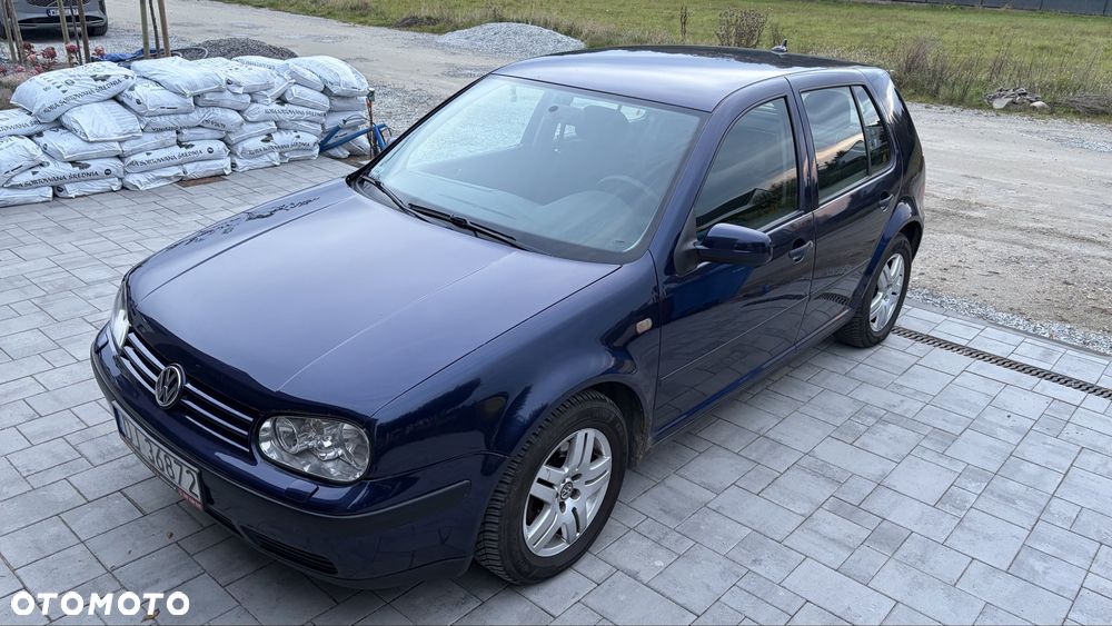 Volkswagen Golf - 4