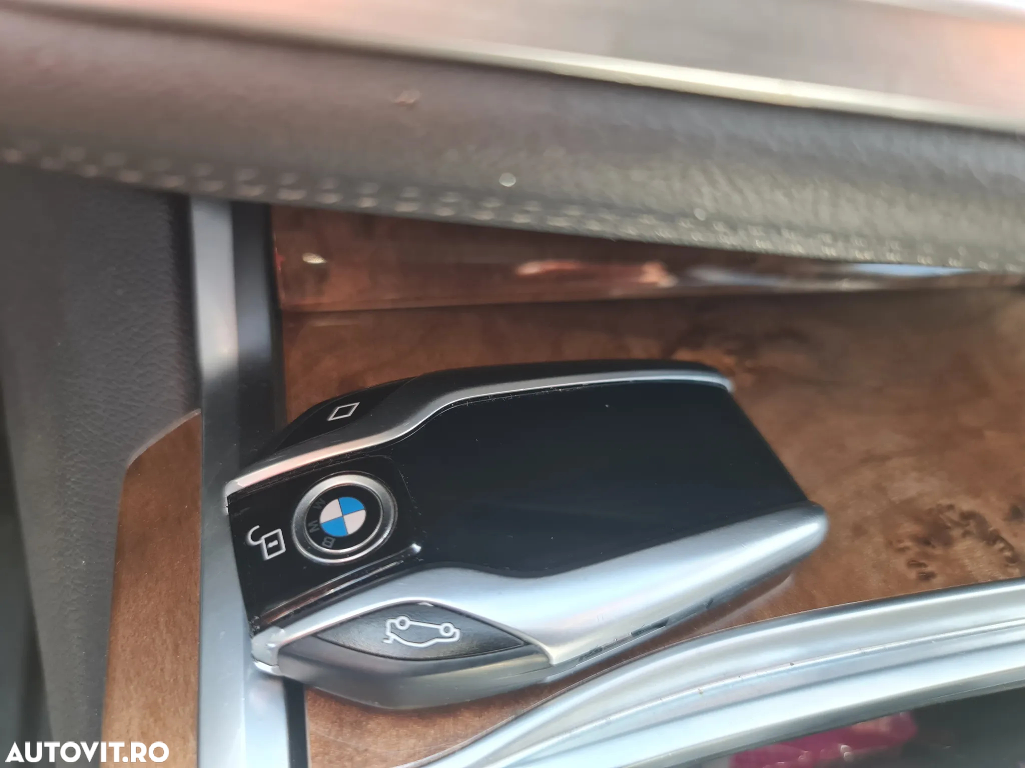 BMW Seria 7 740Li xDrive - 24