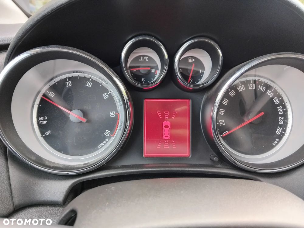 Opel Astra 1.6 CDTI DPF ecoFLEX TourerStart/Stop ENERGY - 12