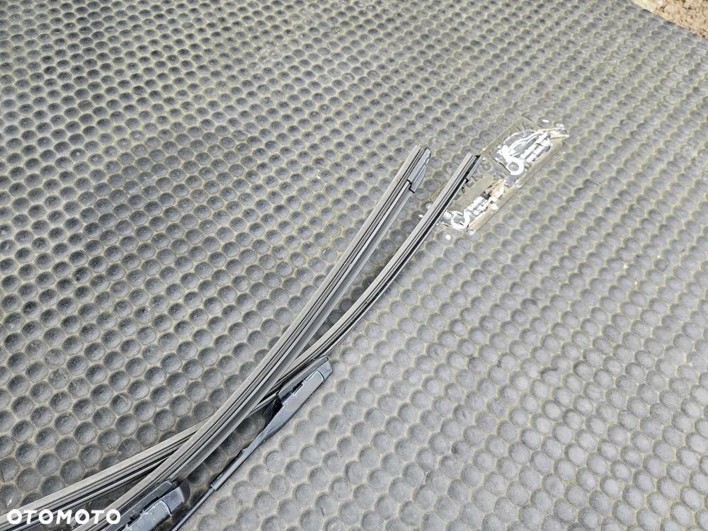 Ramiona 8K1955407 8K1955408 Ramie Wycieraczki Przod Przednie Europa Komplet Audi A4 B8 A5 - 16