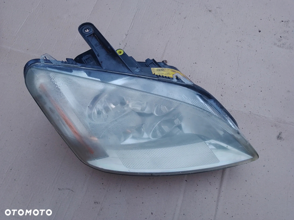 Ford Focus C-Max MK1 Części Lampa Przednia Lewa Prawa Przód Lewy Prawy