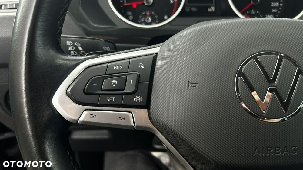 Volkswagen Tiguan - 12