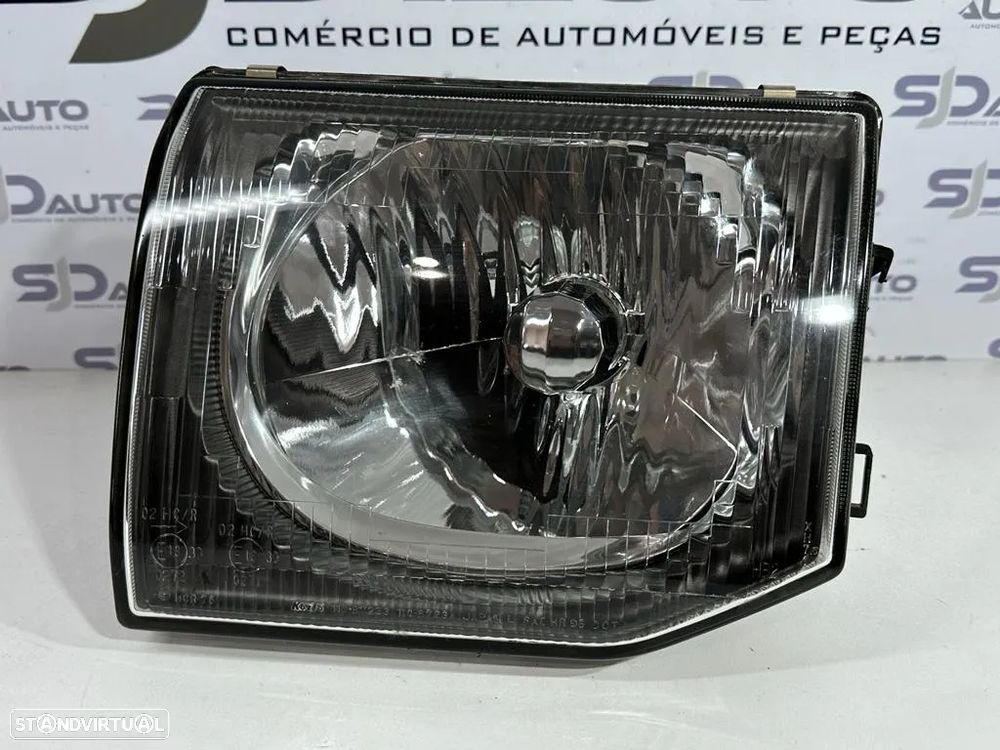 Farol Direito / Esquerdo - Mitsubishi Pajero II - 10