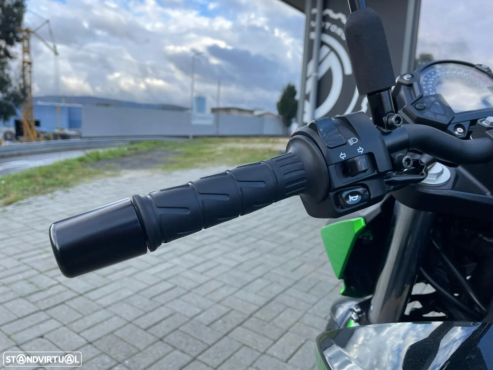 Kawasaki Z 400 - 10