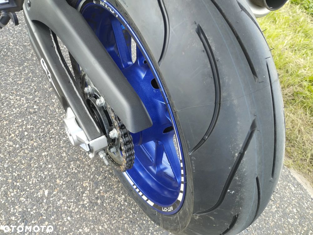 Yamaha MT - 8