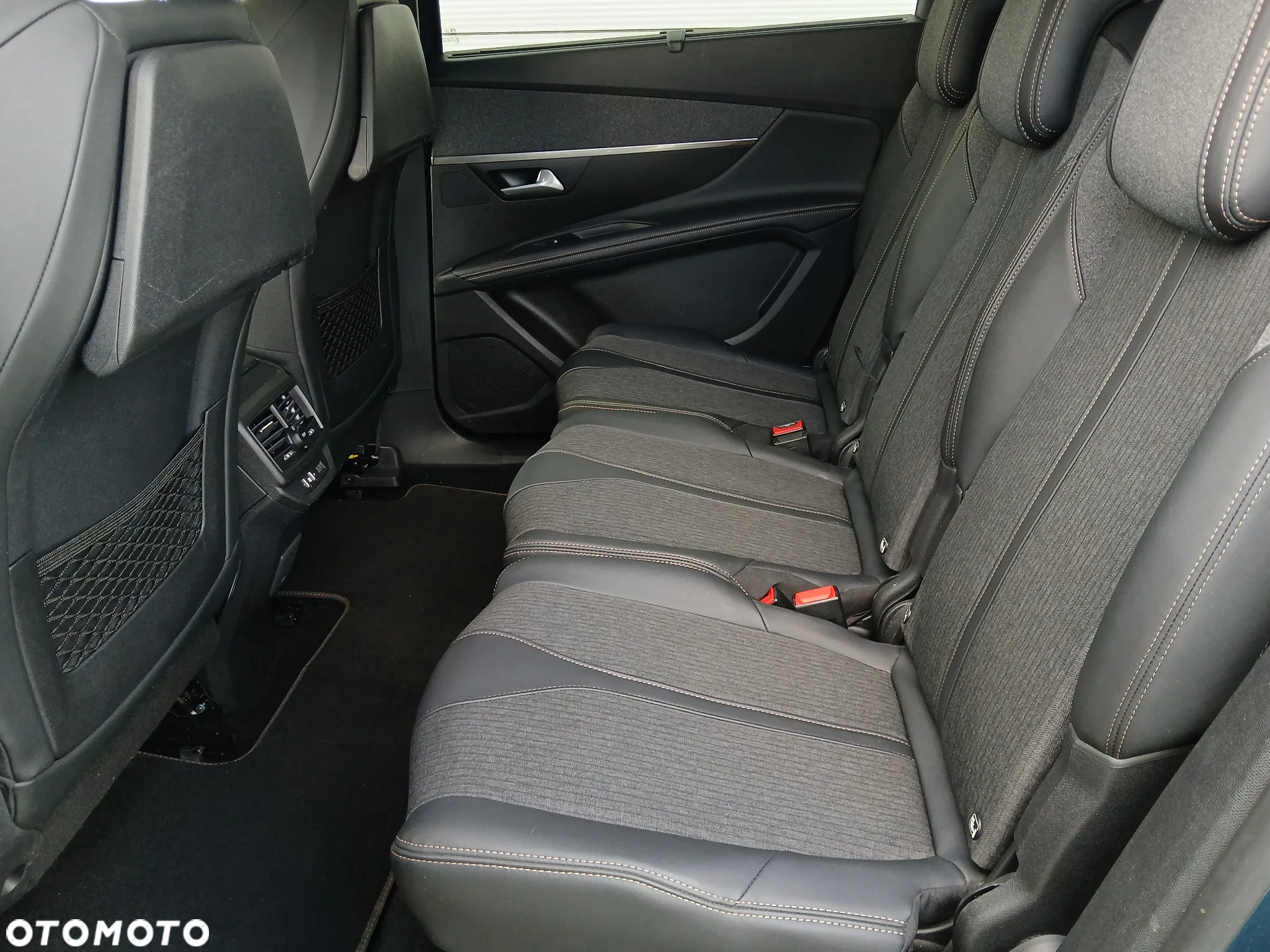 Peugeot 5008 2.0 BlueHDI GT S&S EAT8 - 11