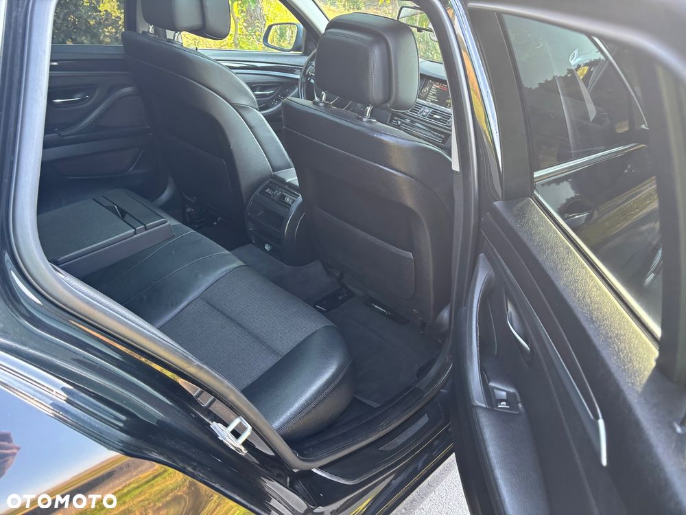 BMW Seria 5 520d xDrive Luxury Line - 16