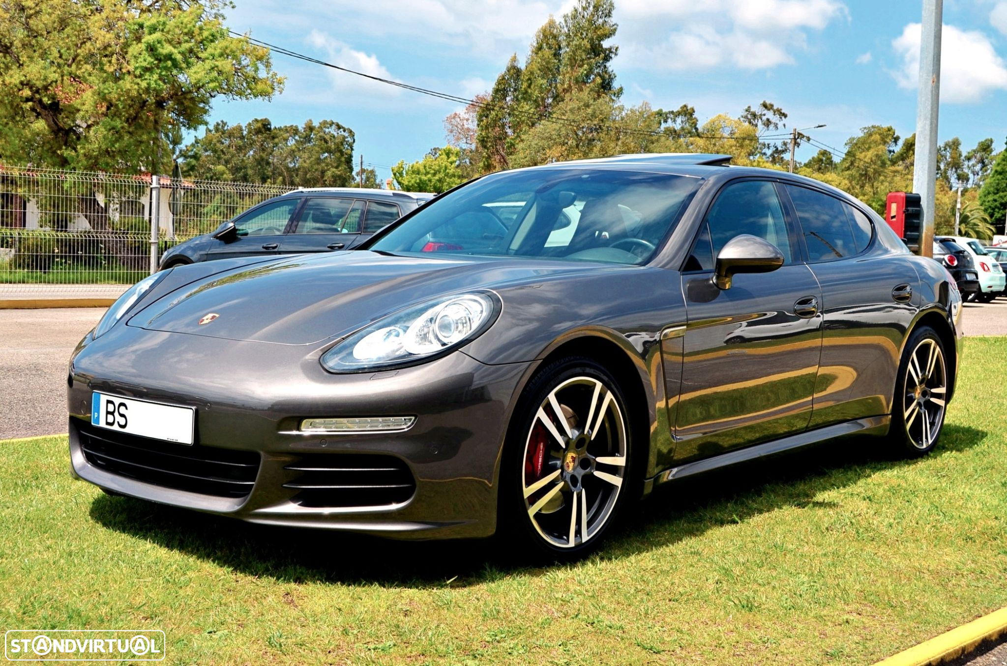 Porsche Panamera Platinum Edition - 3