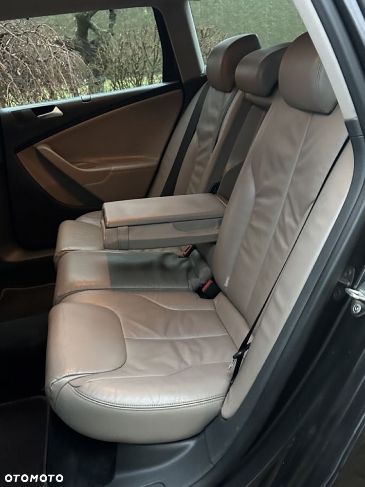 Volkswagen Passat 2.0 TDI Comfortline DSG - 6