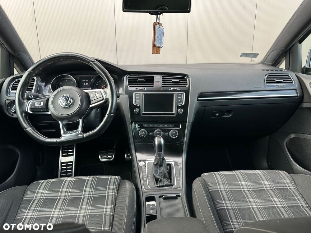 Volkswagen Golf 2.0 TDI BMT GTD DSG - 17