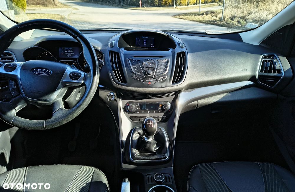 Ford Kuga 2.0 TDCi 2x4 Titanium - 8