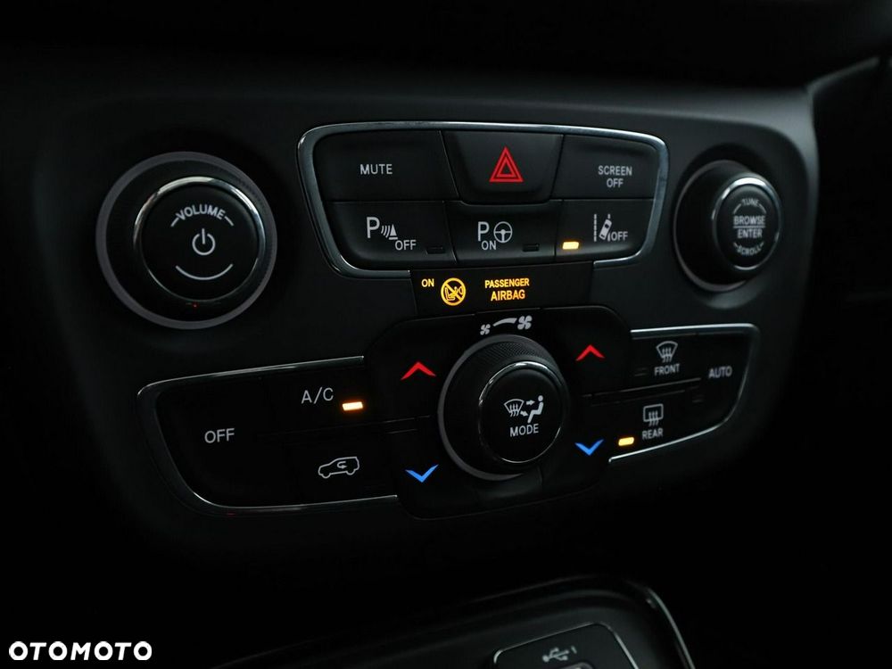 Jeep Compass 2.0 MJD Limited 4WD S&S - 29