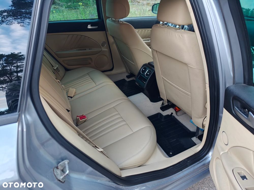 Alfa Romeo 159 3.2JTS 4x2 Distinctive - 6