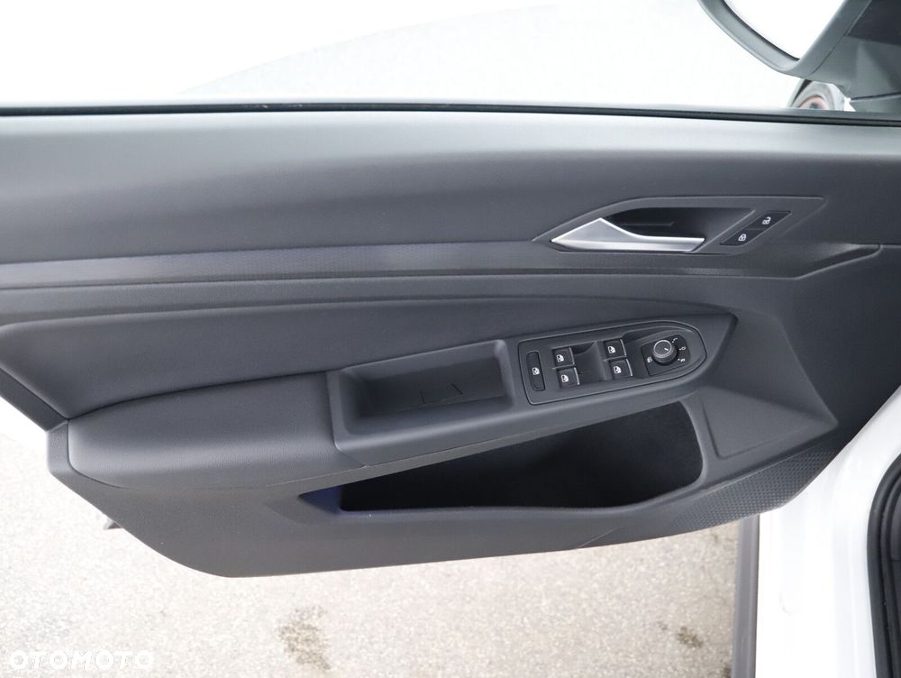 Volkswagen Golf - 19