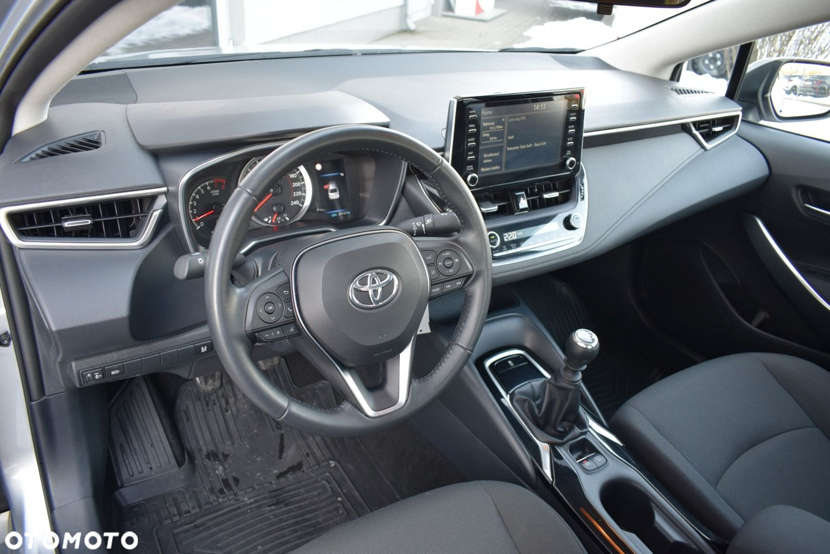 Toyota Corolla - 12