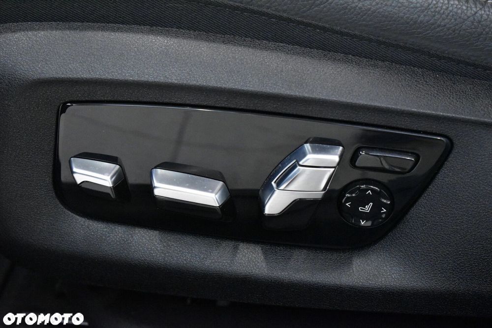 BMW Seria 5 520d xDrive mHEV Luxury Line sport - 26
