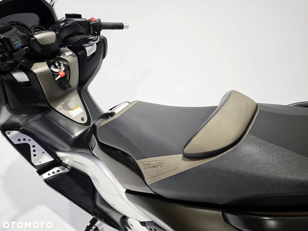 Yamaha Tmax - 21