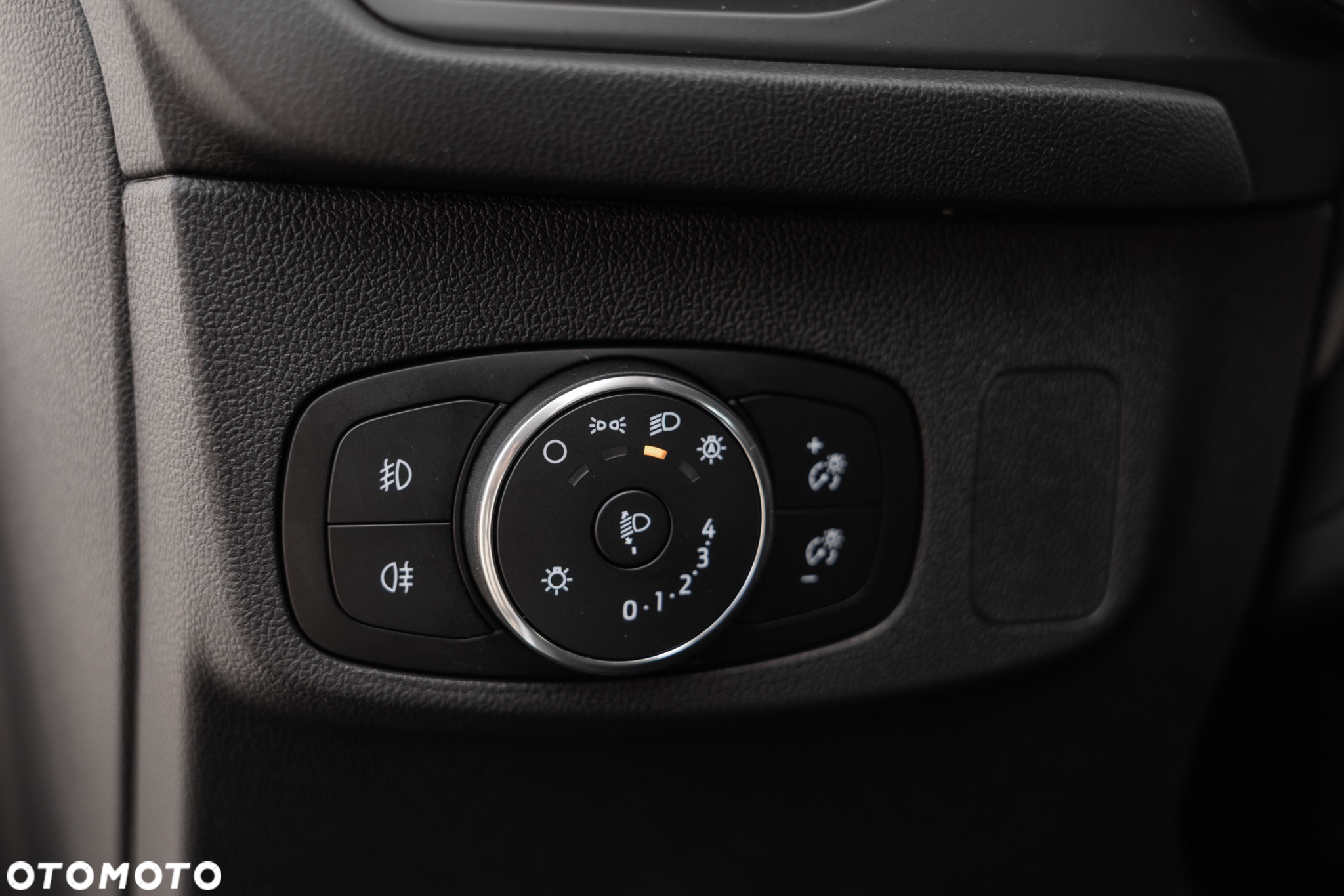 Ford Focus 1.5 EcoBlue SCR Connected - 39