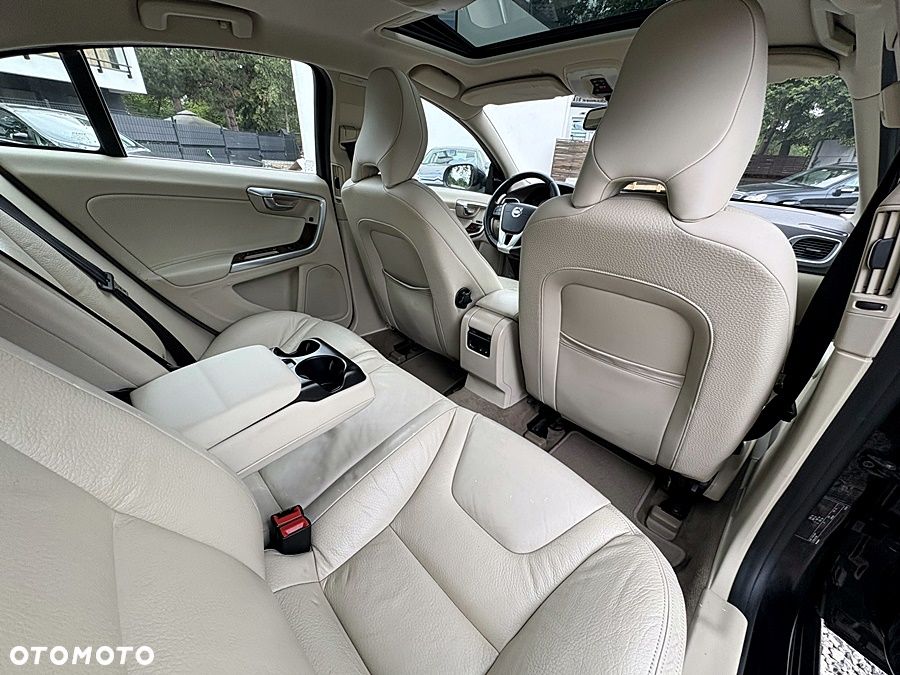 Volvo S60 D3 Summum - 20
