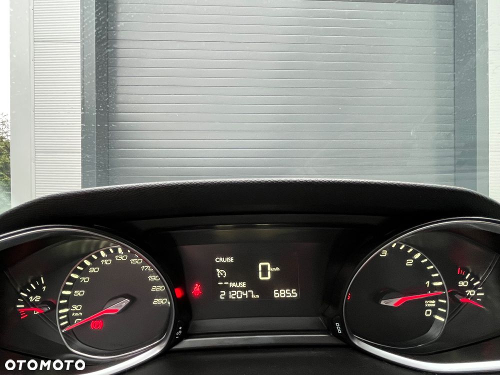 Peugeot 308 1.6 e-HDi Allure S&S - 7