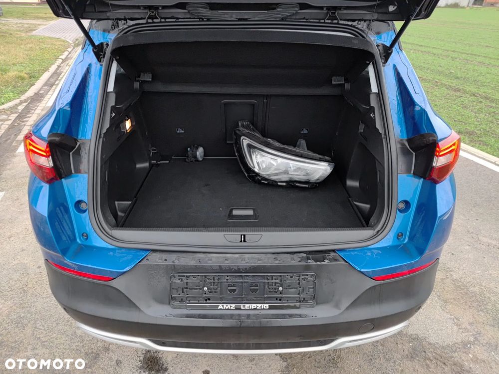 Opel Grandland X 1.2 Start/Stop Business Edition - 10