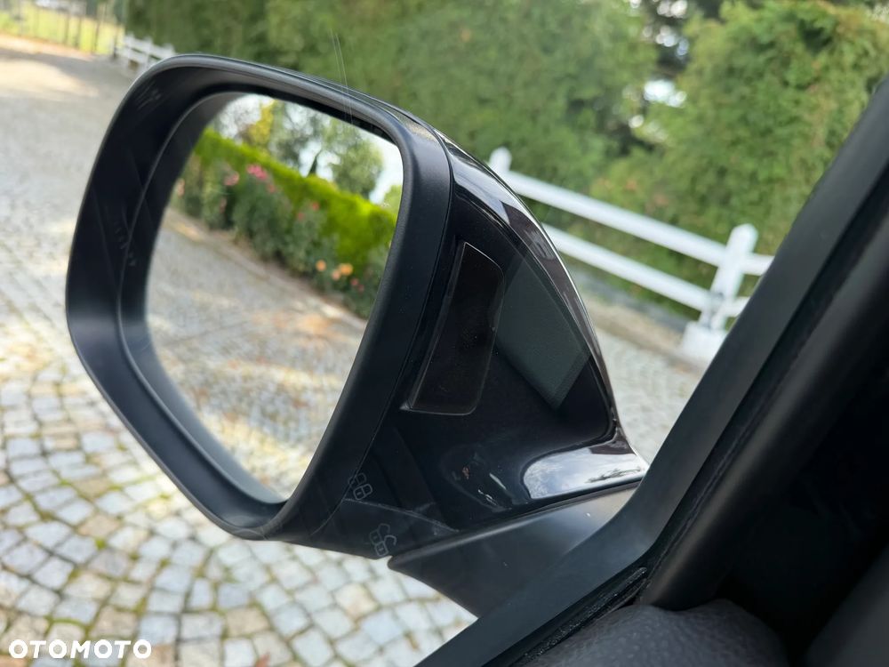 Volkswagen Multivan 2.0 BiTDI L1 Generation SIX - 30