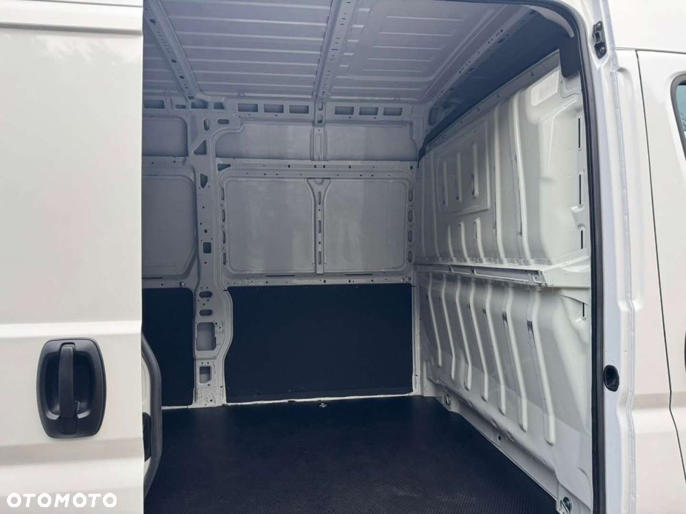 Opel Movano Maxi L4H2 Salon I właściciel - 34