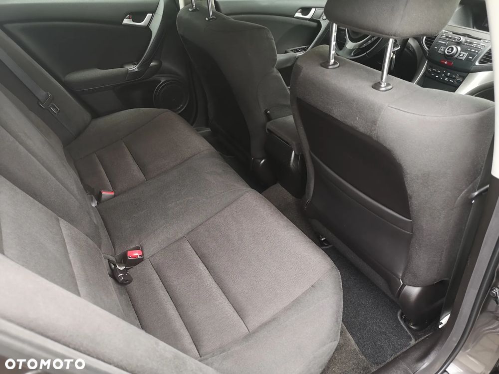 Honda Accord 2.0 Elegance - 24