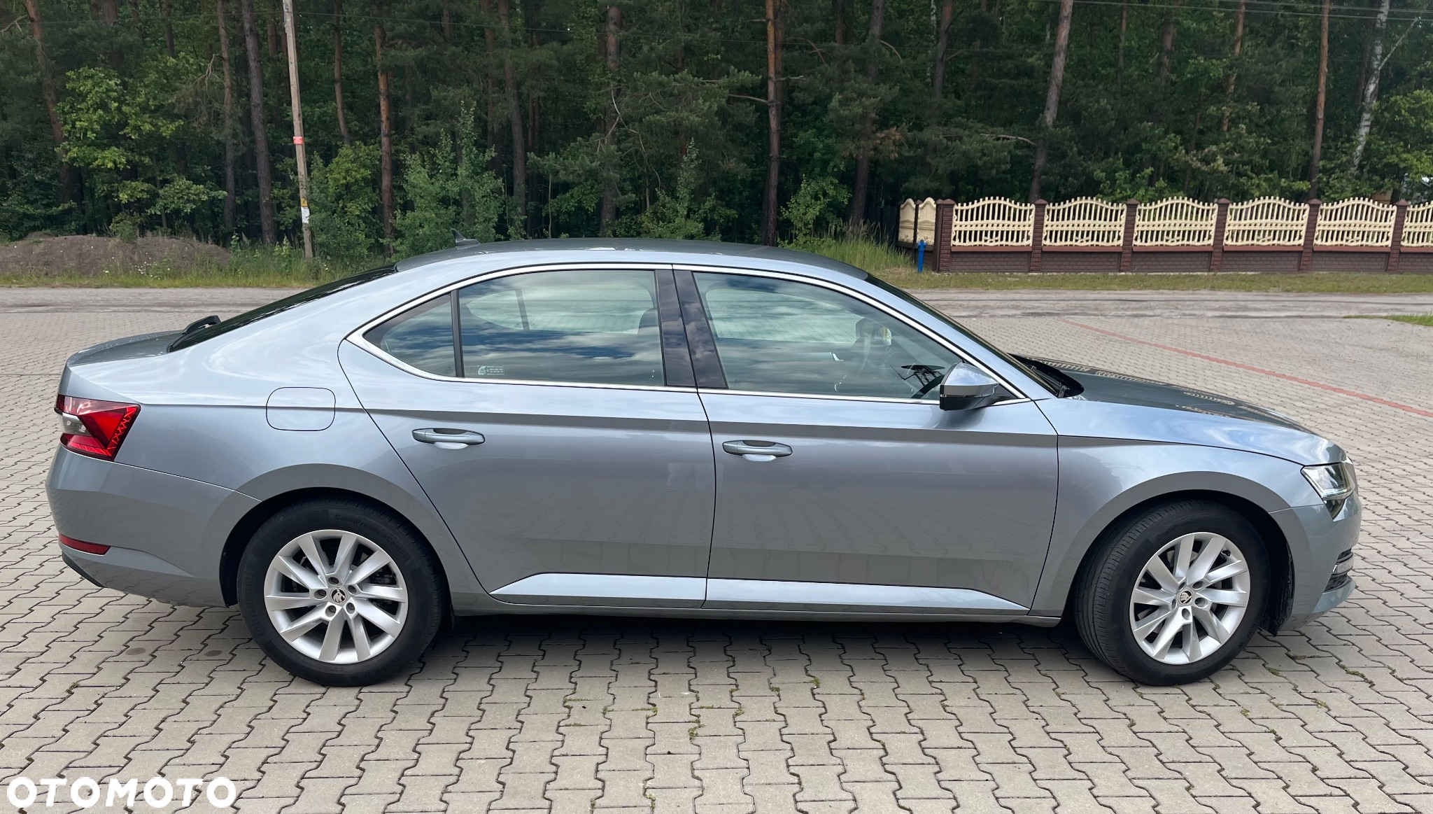 Skoda Superb 2.0 TSI Ambition DSG - 4