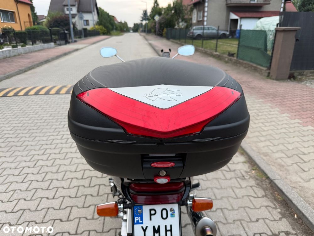 Yamaha XJR - 16