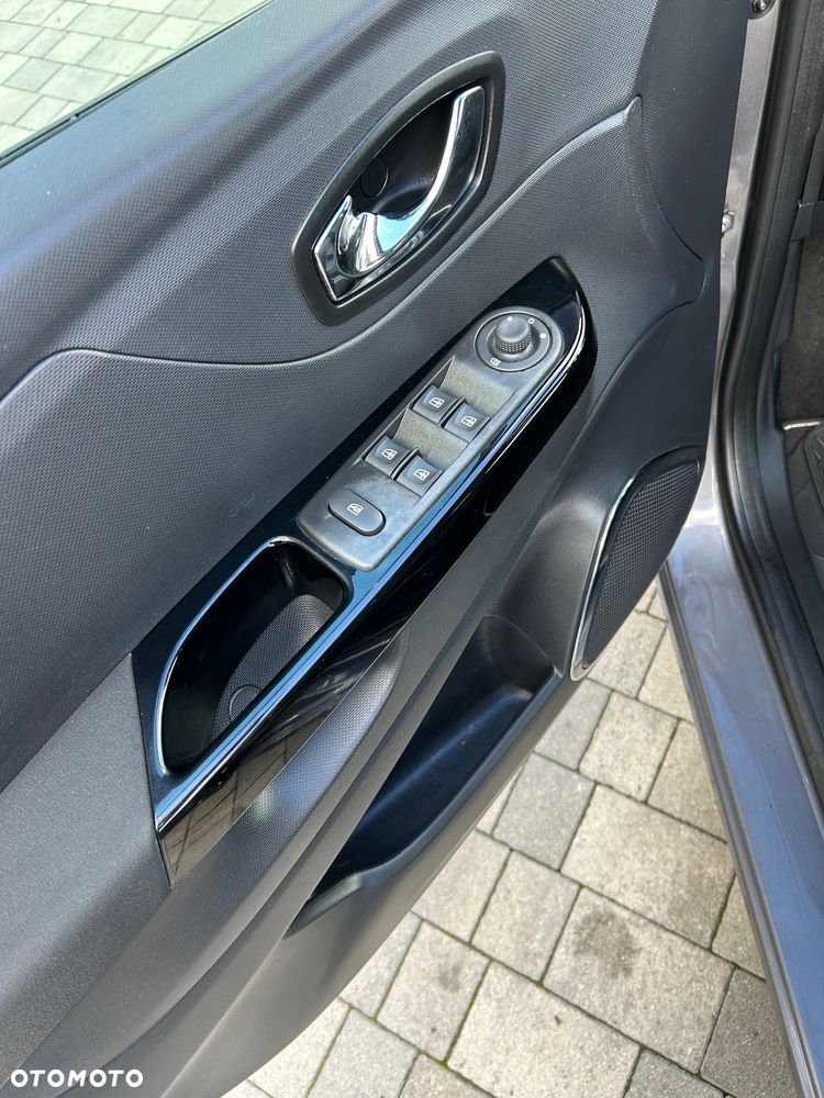 Renault Captur - 25