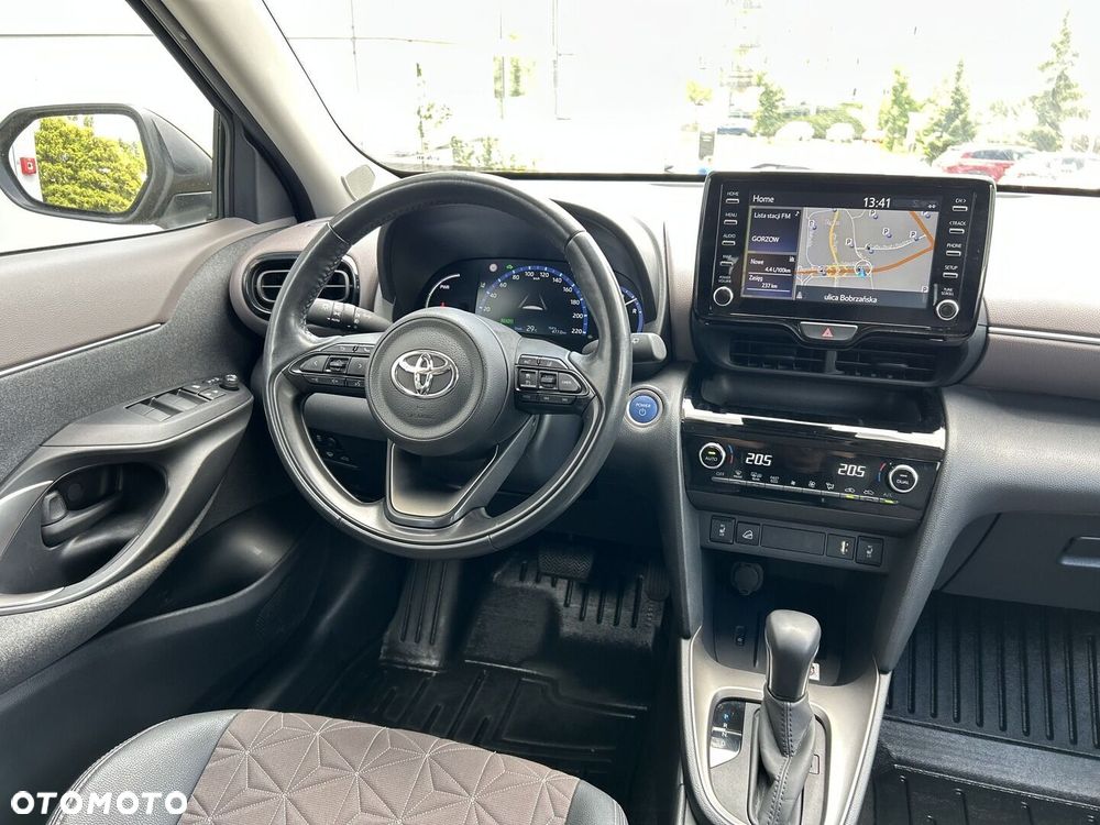 Toyota Yaris Cross Hybrid 1.5 Executive 4x4 - 12