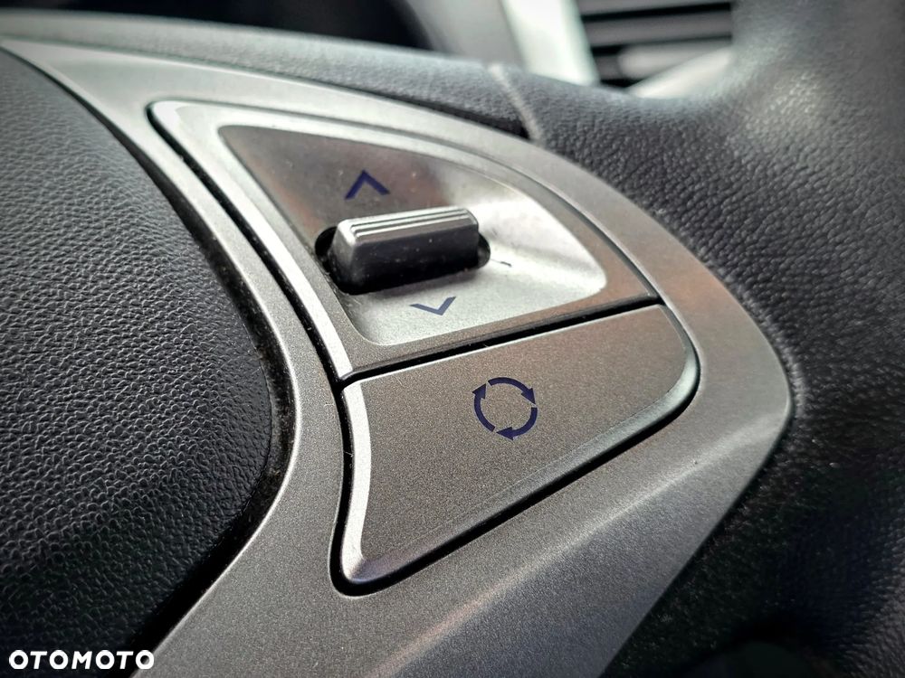 Hyundai ix20 1.4 BlueDrive Classic + - 18