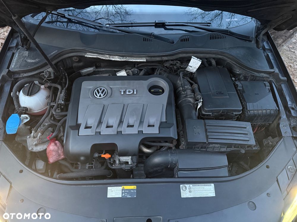 Volkswagen Passat 2.0 TDI DSG BlueMotion Technology Highline - 24