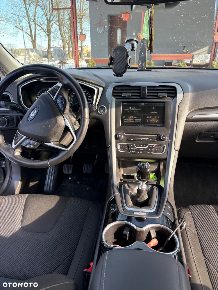 Ford Mondeo ver-2-0-tdci-titanium - 17